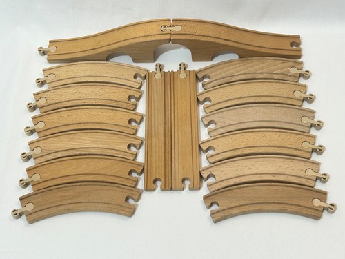 Wooden train track set - train, x14