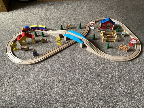 Wooden train track - wooden,