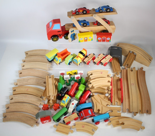 Wooden train track set with - track,