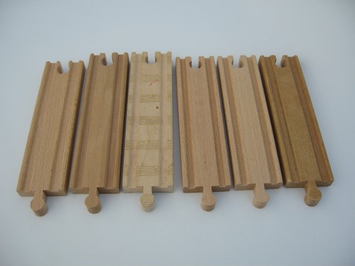 Six straight wooden train - straight,