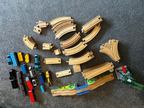 Wooden train track set - track,