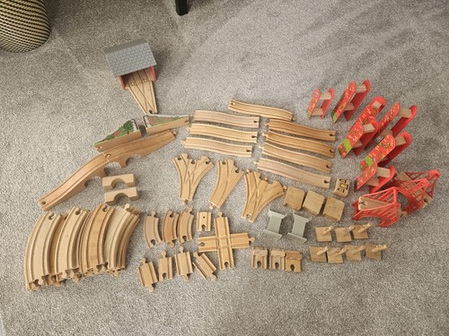 Wooden train track bundle - train,