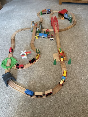 Wooden train set - wooden,