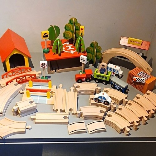 Wooden train track set bundle - train,
