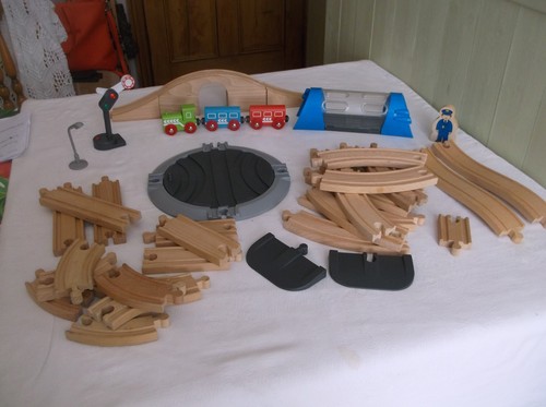 Wooden train track - train,
