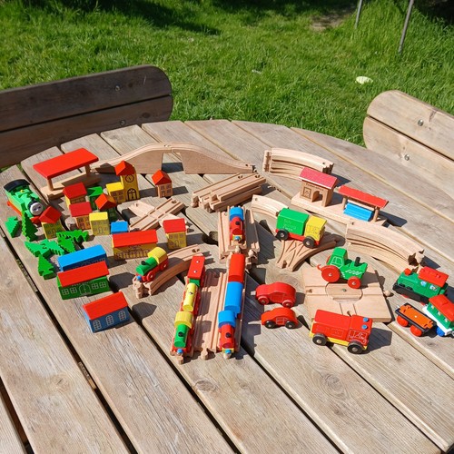 Large bundle wooden train - bundle,
