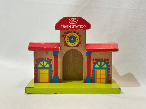 Wooden track station fits - wooden,