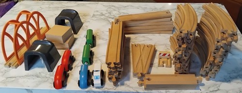 Wooden train track bundle - train,