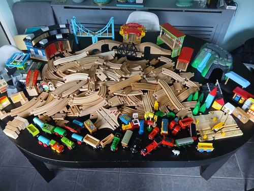 Nice huge bundle - huge, wooden