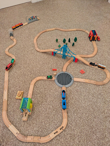 Wooden train track set - ,