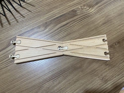 Wooden train track splitters - wooden,