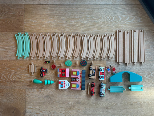Large wooden train set - train, railway