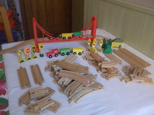Wooden train track bundle with - train,
